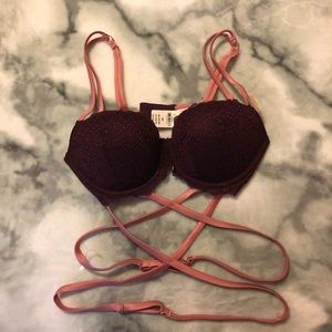 Criss cross Victoria’s Secret bra,